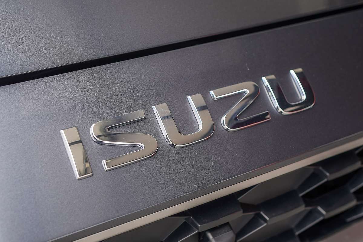 2025 Isuzu MU-X LS-T