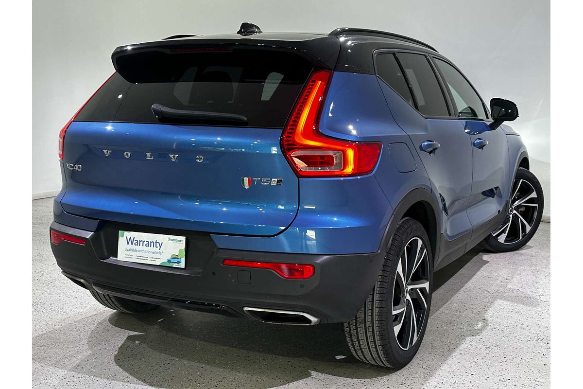 2018 Volvo XC40 T5 R-Design Launch Edition