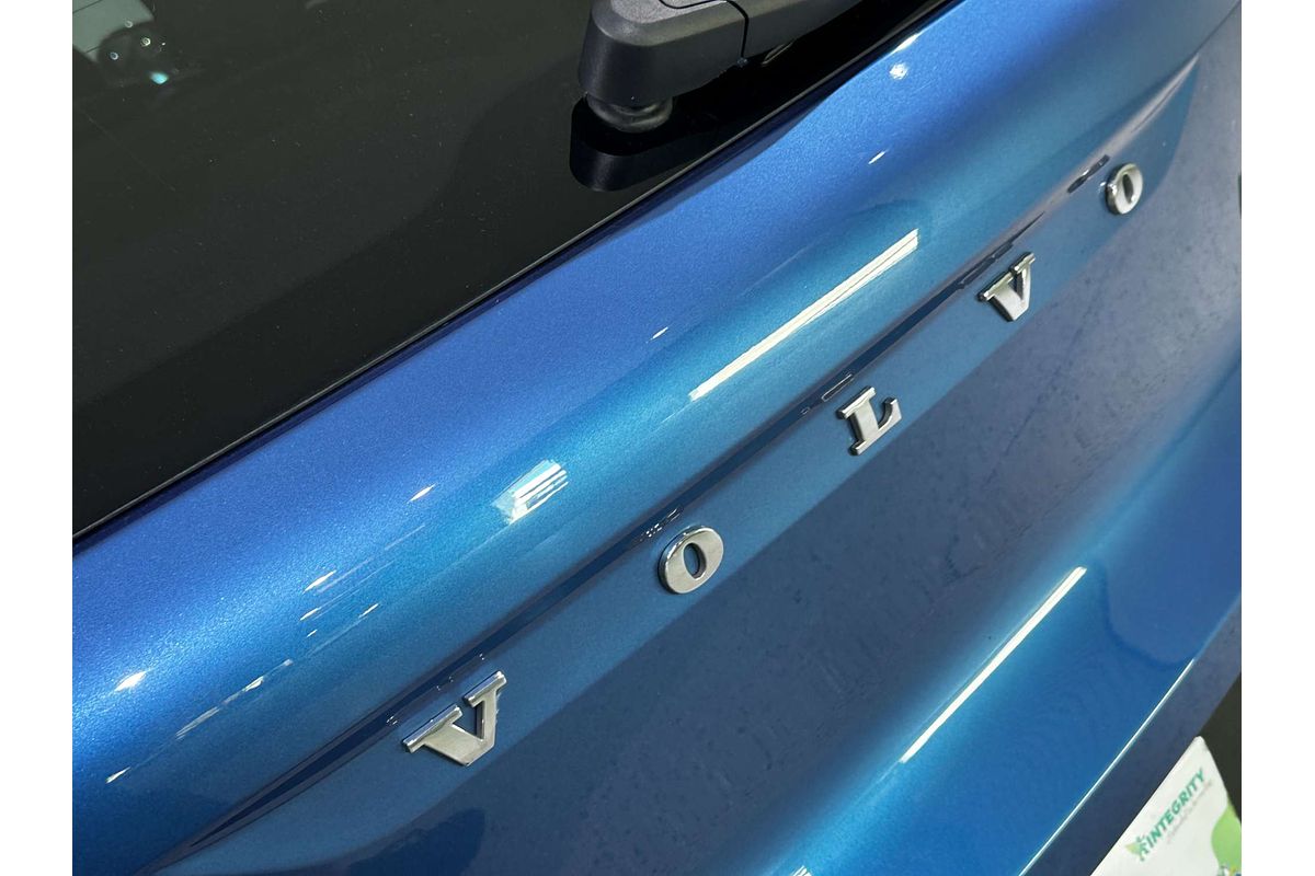 2018 Volvo XC40 T5 R-Design Launch Edition