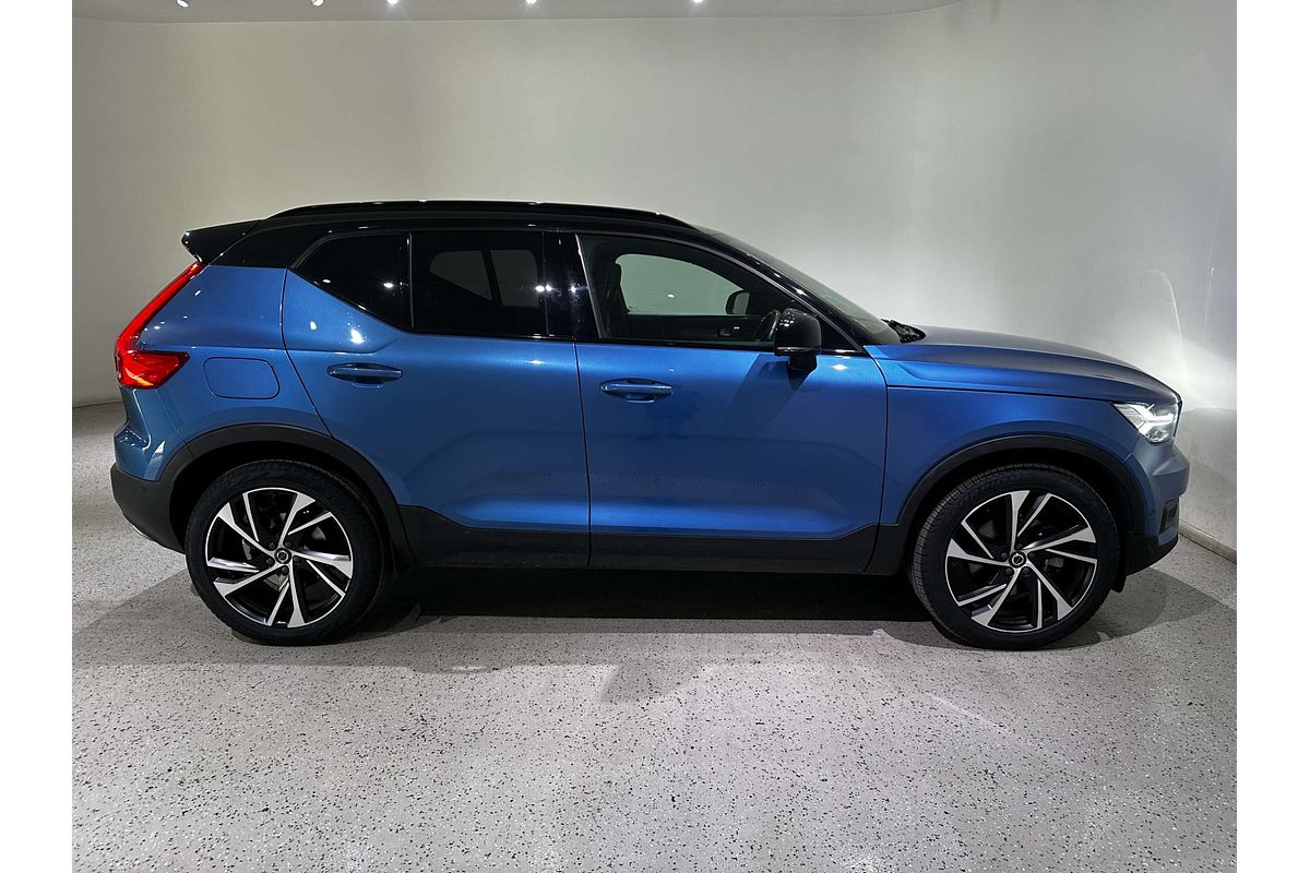 2018 Volvo XC40 T5 R-Design Launch Edition
