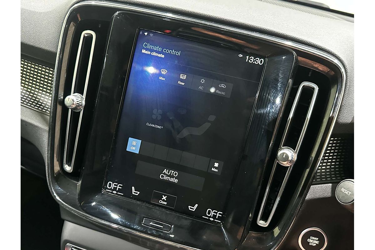 2018 Volvo XC40 T5 R-Design Launch Edition