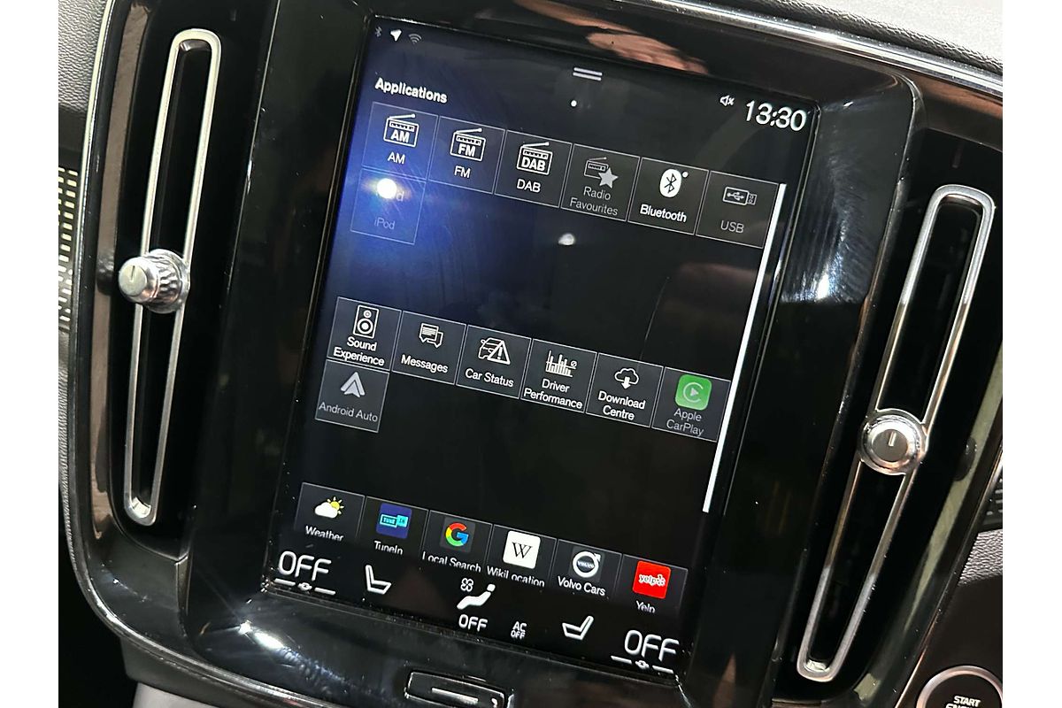 2018 Volvo XC40 T5 R-Design Launch Edition