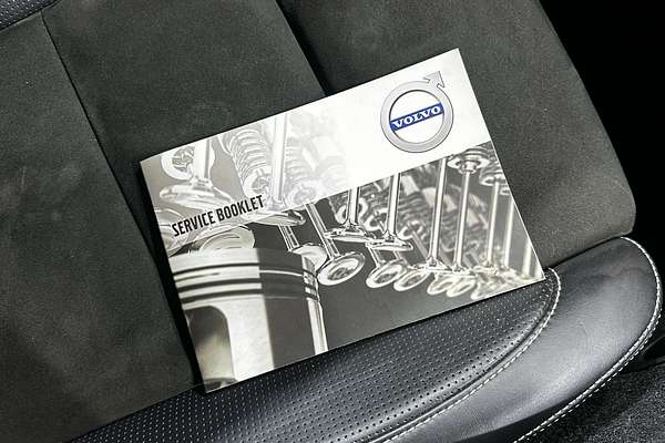 2018 Volvo XC40 T5 R-Design Launch Edition