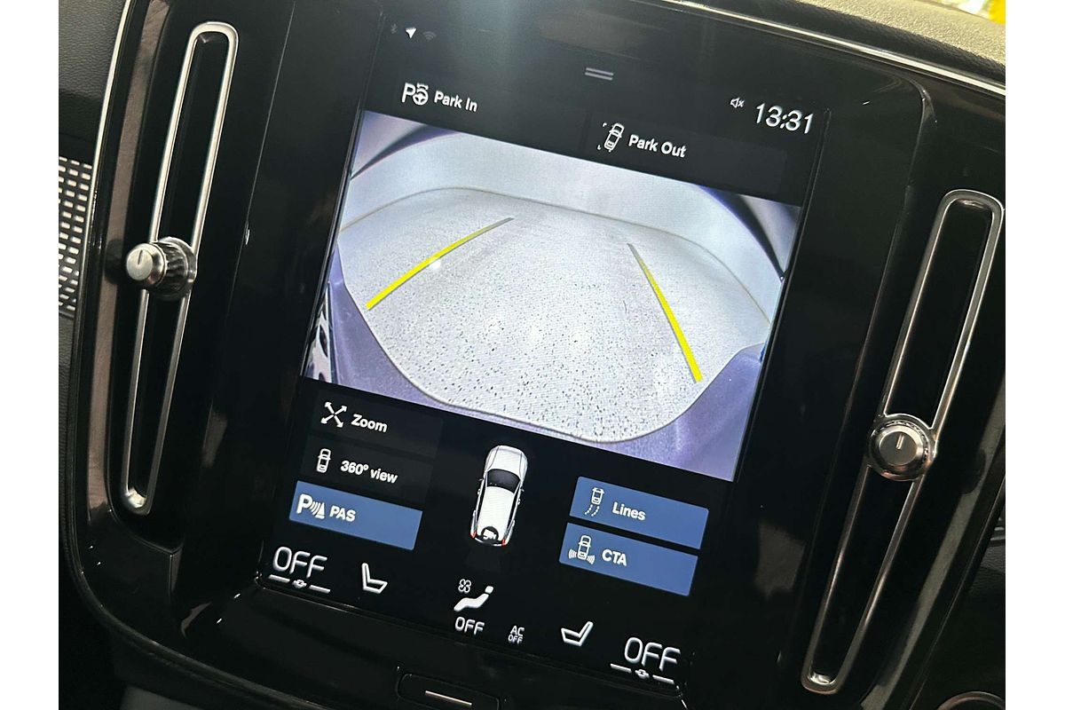 2018 Volvo XC40 T5 R-Design Launch Edition