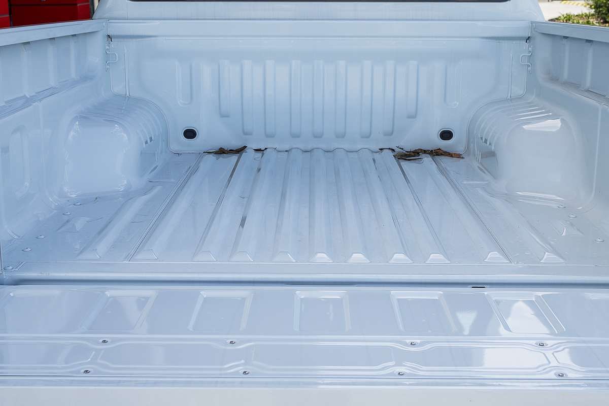 2025 Isuzu D-MAX SX 4X4