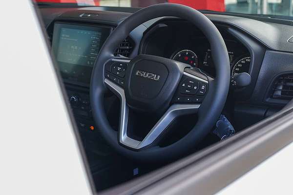 2025 Isuzu D-MAX SX 4X4