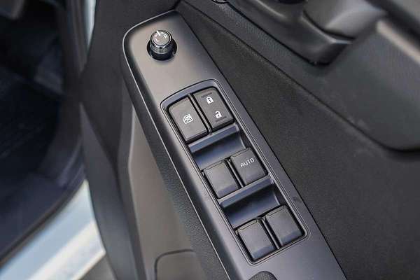 2025 Isuzu D-MAX SX 4X4