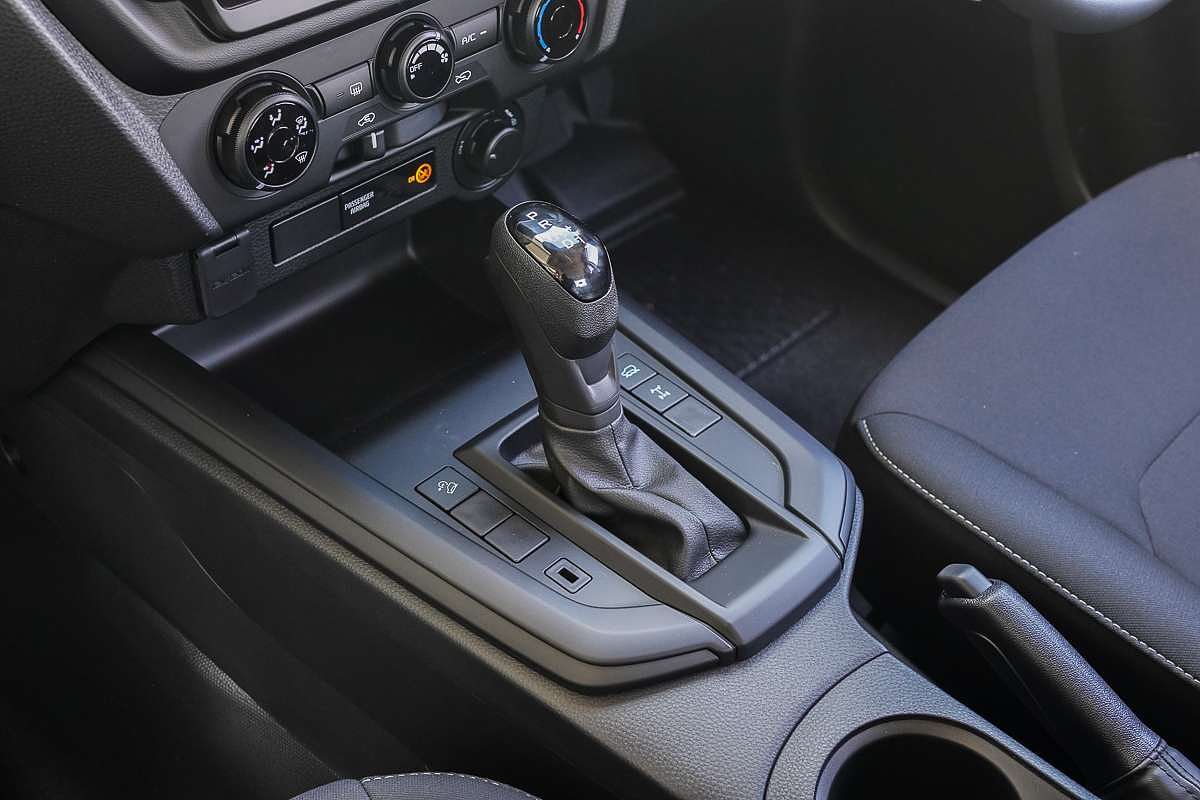 2025 Isuzu D-MAX SX 4X4