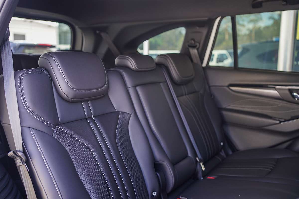 2025 Isuzu MU-X LS-T