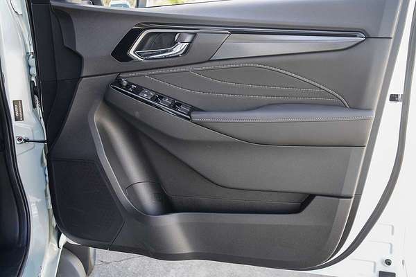 2025 Isuzu MU-X LS-T