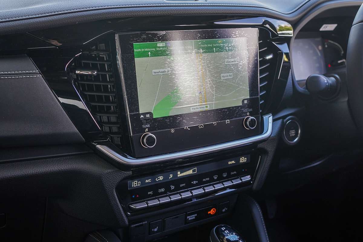 2025 Isuzu MU-X LS-T