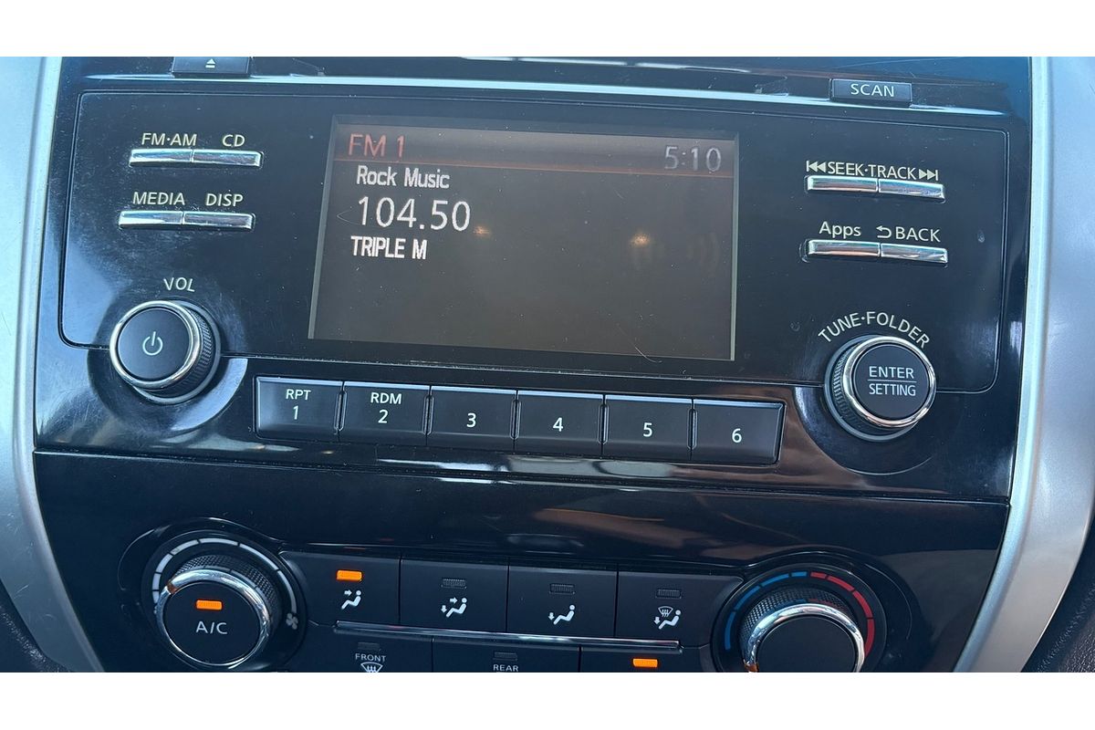 2015 Nissan Navara ST D23