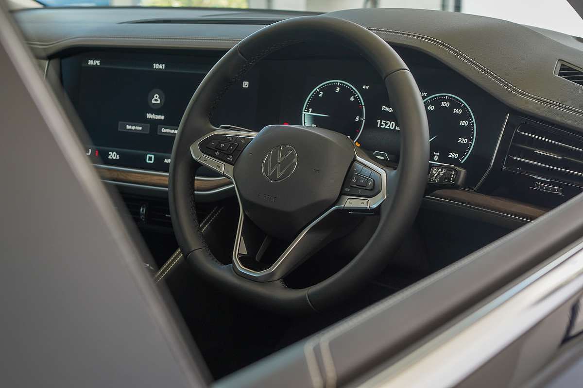 2025 Volkswagen Touareg 170TDI RC