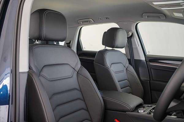 2025 Volkswagen Touareg 170TDI RC