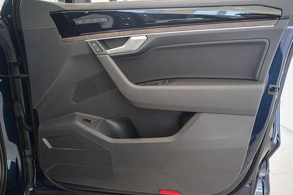 2025 Volkswagen Touareg 170TDI RC