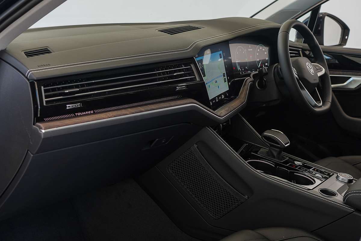 2025 Volkswagen Touareg 170TDI RC