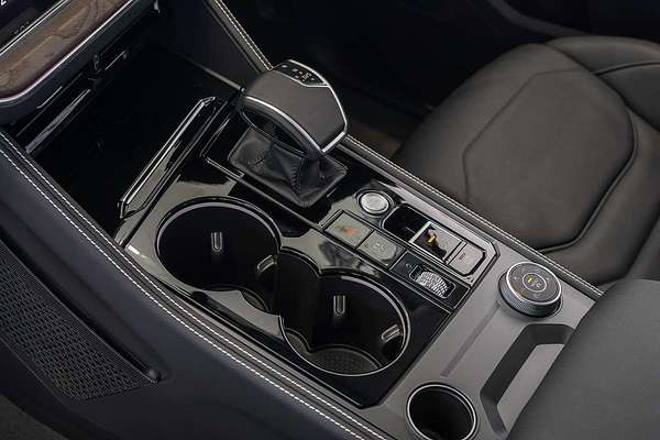 2025 Volkswagen Touareg 170TDI RC