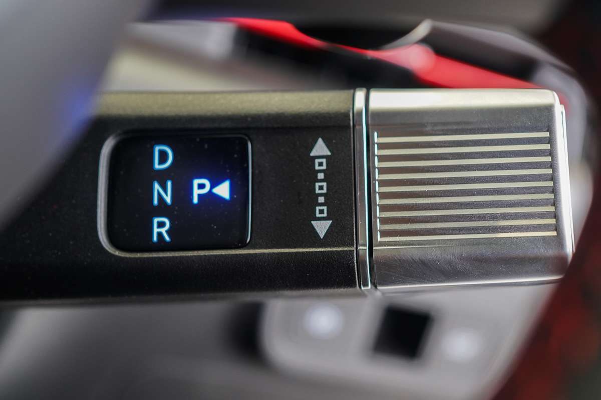 2025 Hyundai Kona Premium N Line SX2.V3