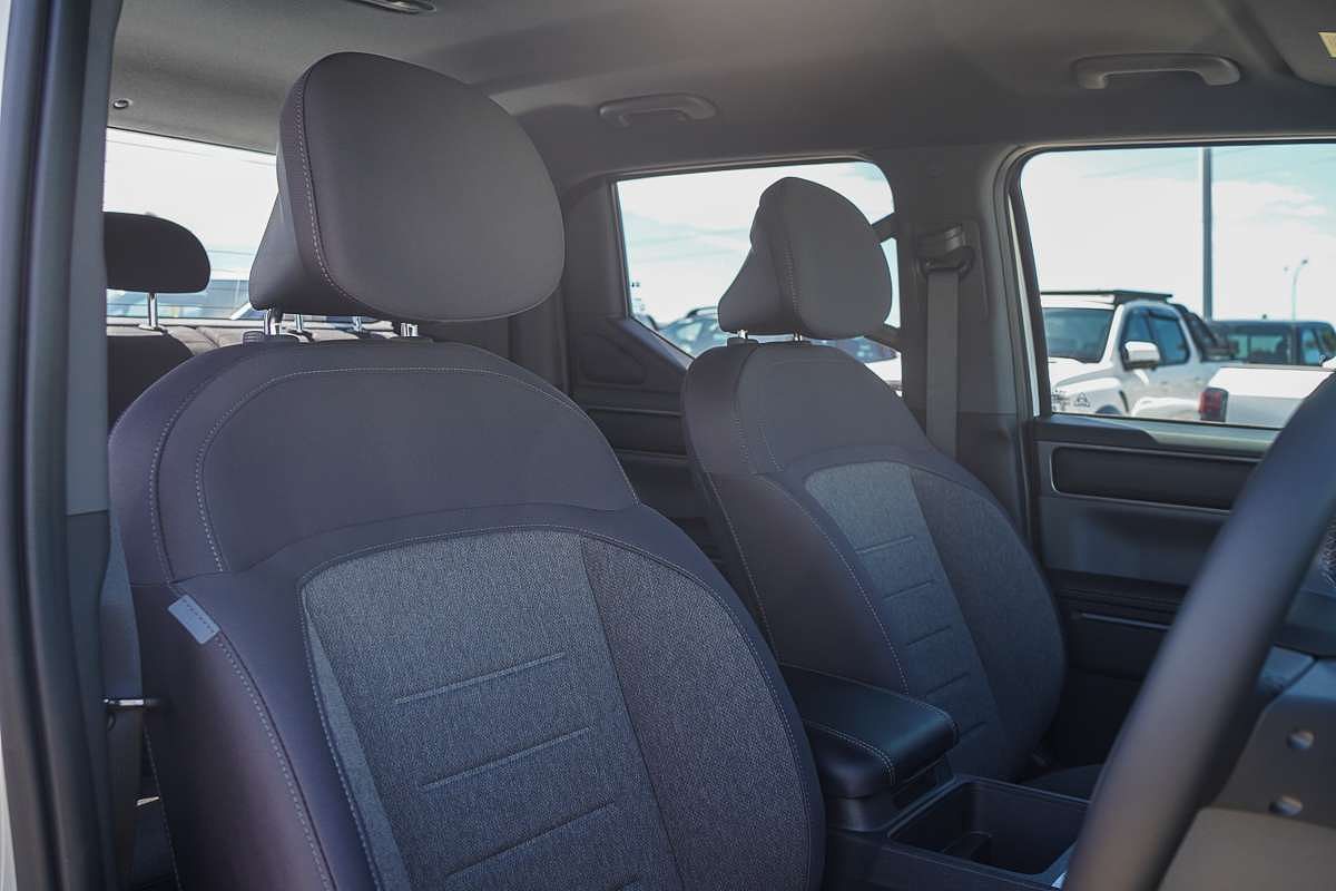 2025 Kia Tasman SX TK 4X4