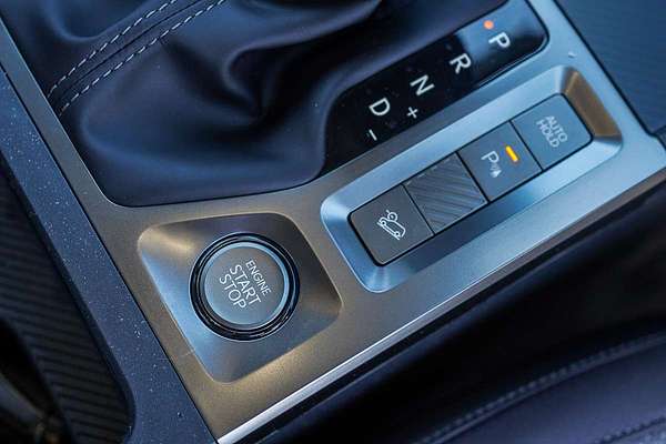 2025 Kia Tasman SX TK 4X4