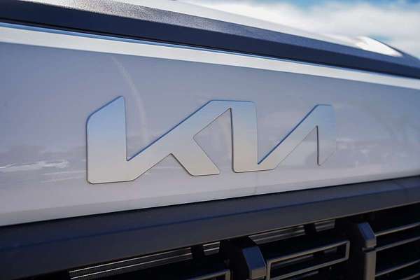 2025 Kia Tasman SX TK 4X4
