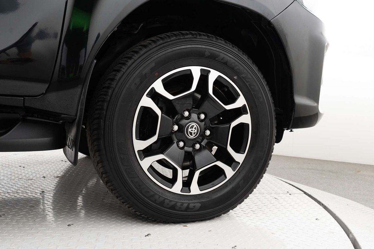 2018 Toyota Hilux SR GUN126R 4X4