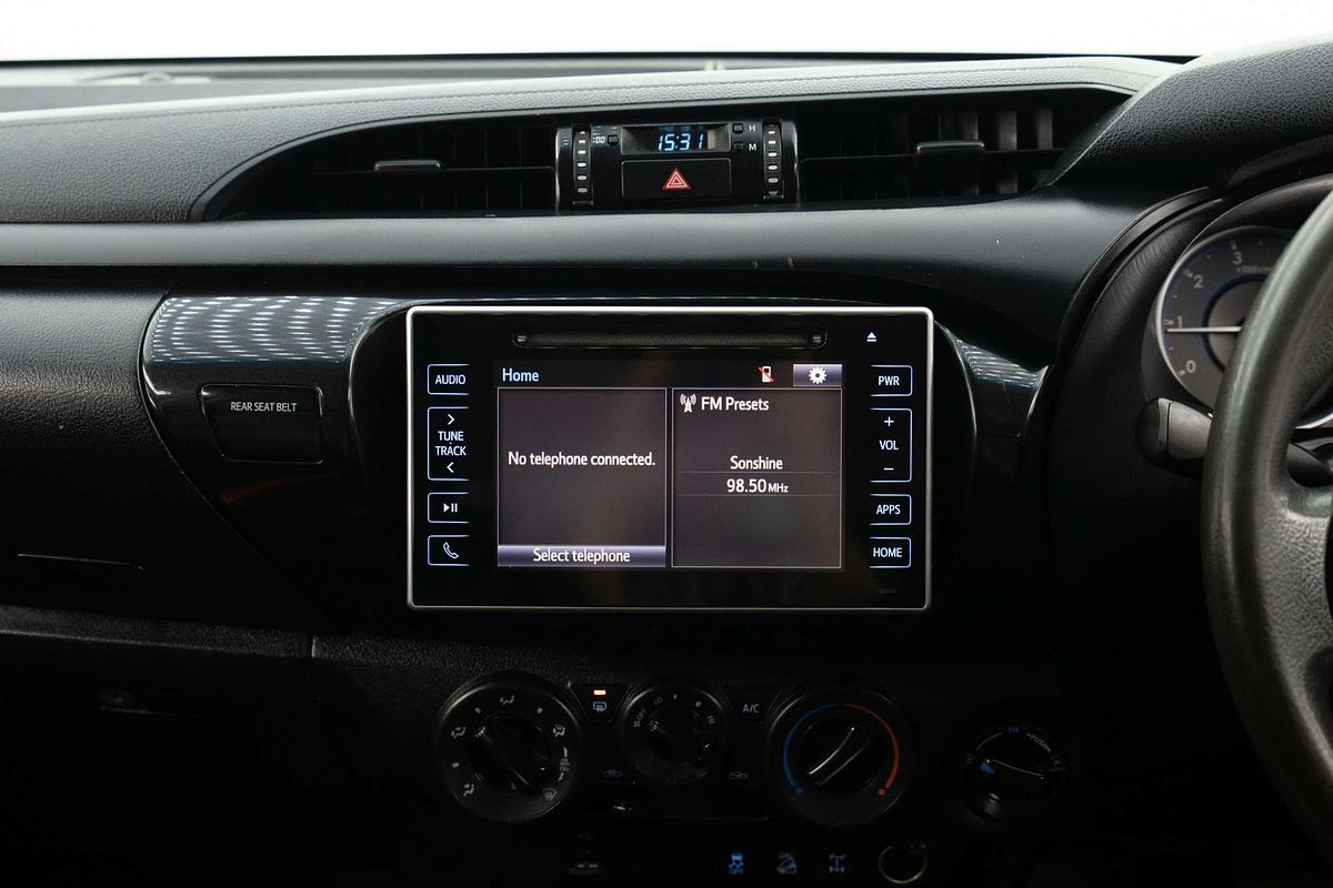 2018 Toyota Hilux SR GUN126R 4X4