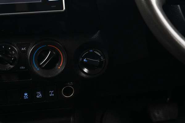 2018 Toyota Hilux SR GUN126R 4X4