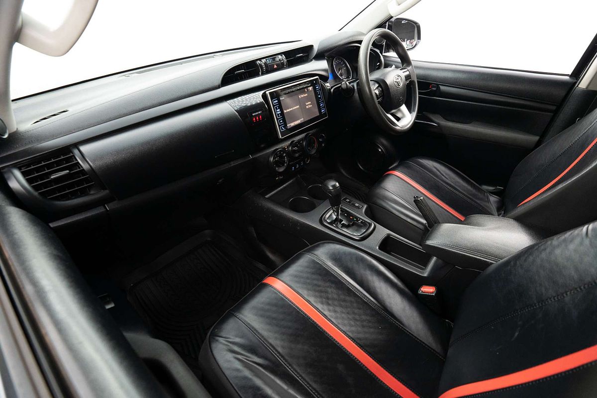 2018 Toyota Hilux SR GUN126R 4X4