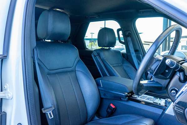 2019 Land Rover Discovery SD6 HSE Series 5