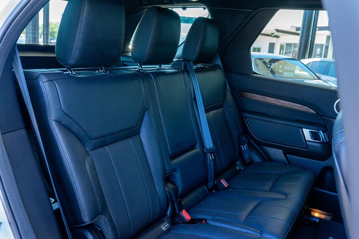 2019 Land Rover Discovery SD6 HSE Series 5