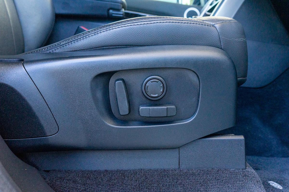 2019 Land Rover Discovery SD6 HSE Series 5