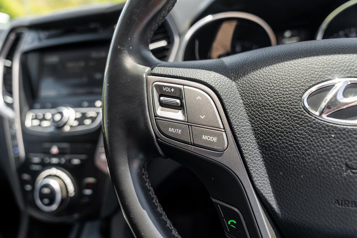 2013 Hyundai Santa Fe Highlander DM