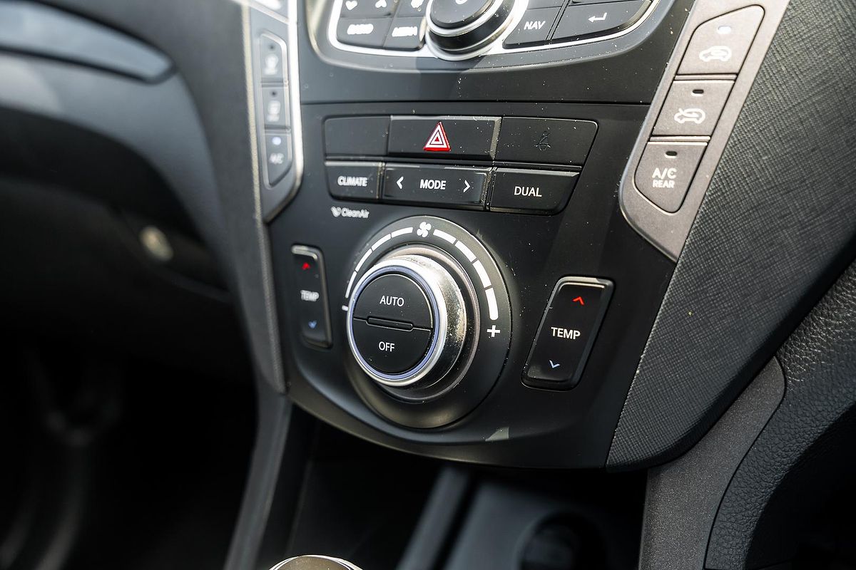 2013 Hyundai Santa Fe Highlander DM