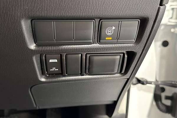 2022 Nissan Patrol Ti Y62