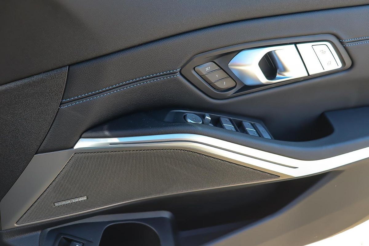 2024 BMW 3 Series 330i M Sport G20 LCI
