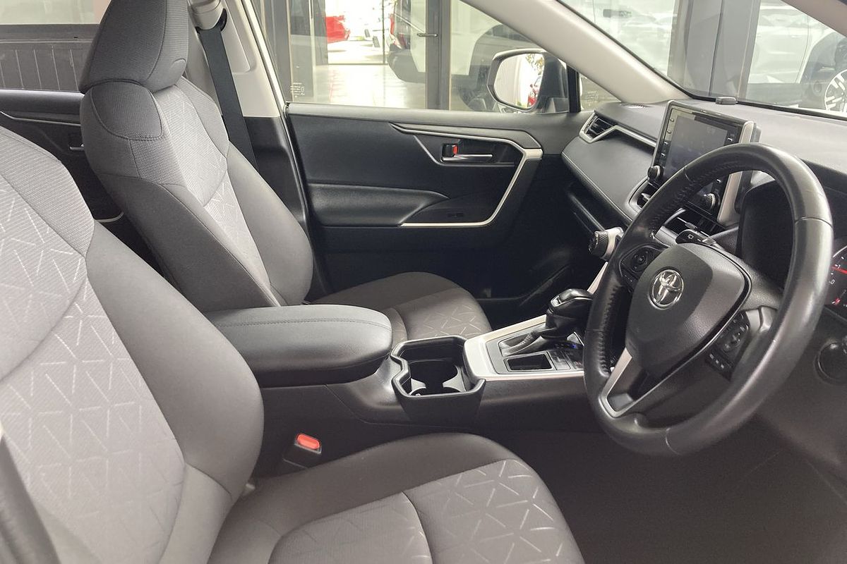 2021 Toyota RAV4 GXL MXAA52R