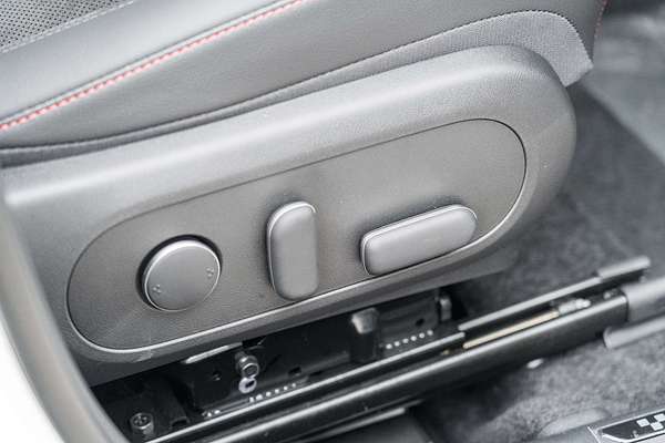 2025 Hyundai Kona Elite N Line SX2.V3