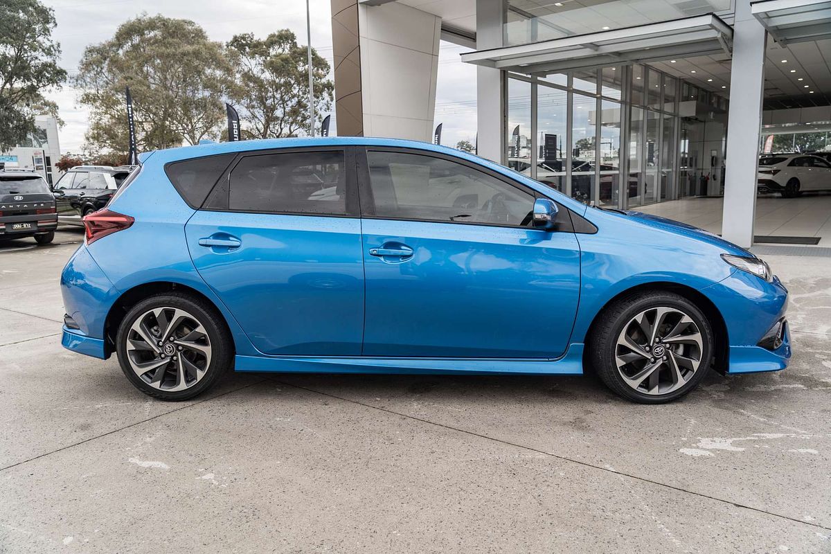 2016 Toyota Corolla SX ZRE182R