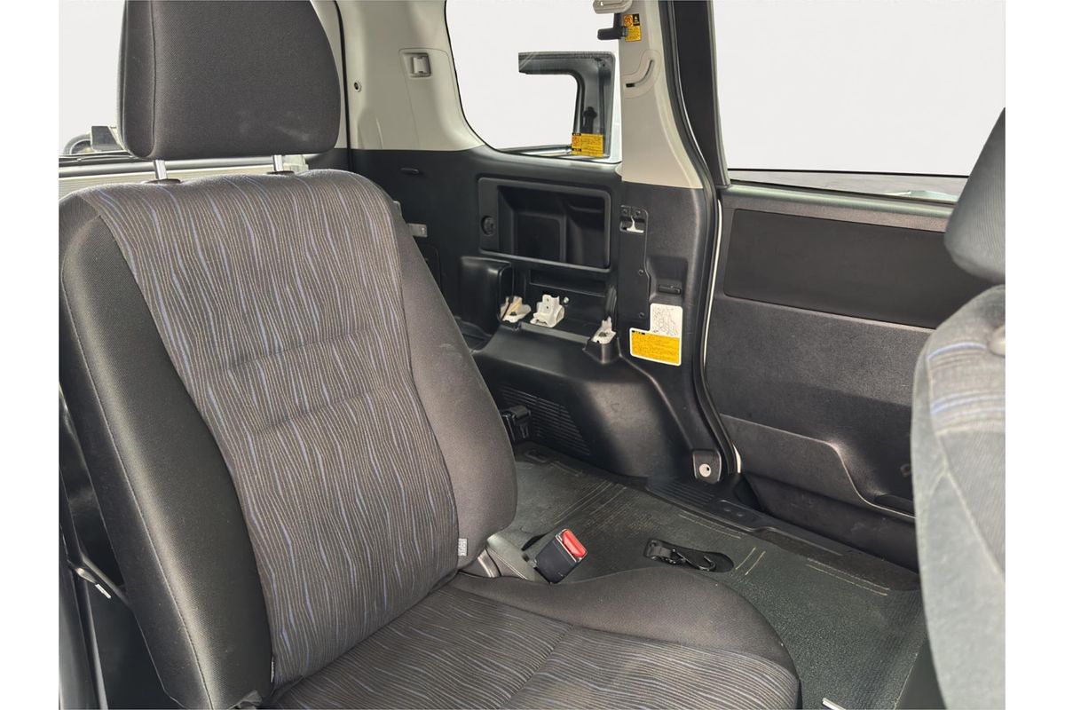 2013 Toyota Noah SI Welcab