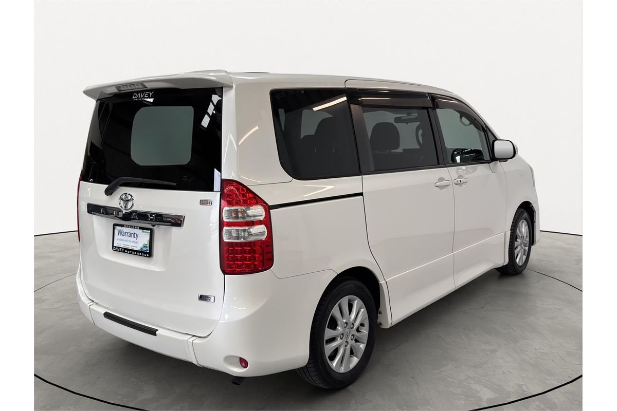 2013 Toyota Noah SI Welcab