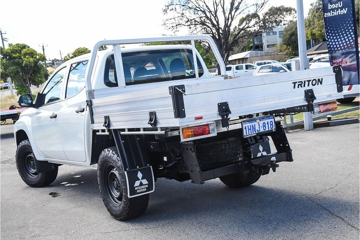 2022 Mitsubishi Triton GLX MR 4X4