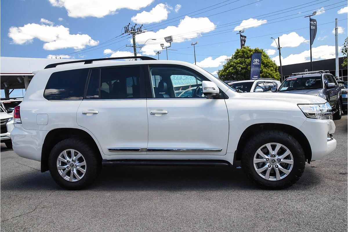 2020 Toyota Landcruiser Sahara VDJ200R
