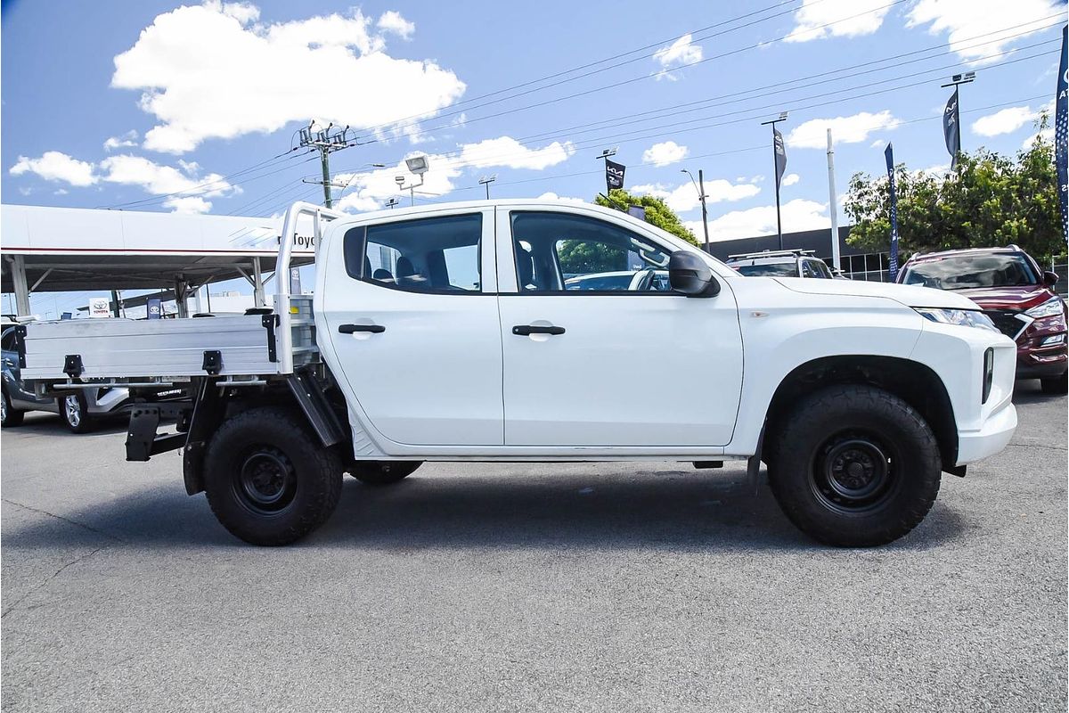 2022 Mitsubishi Triton GLX MR 4X4