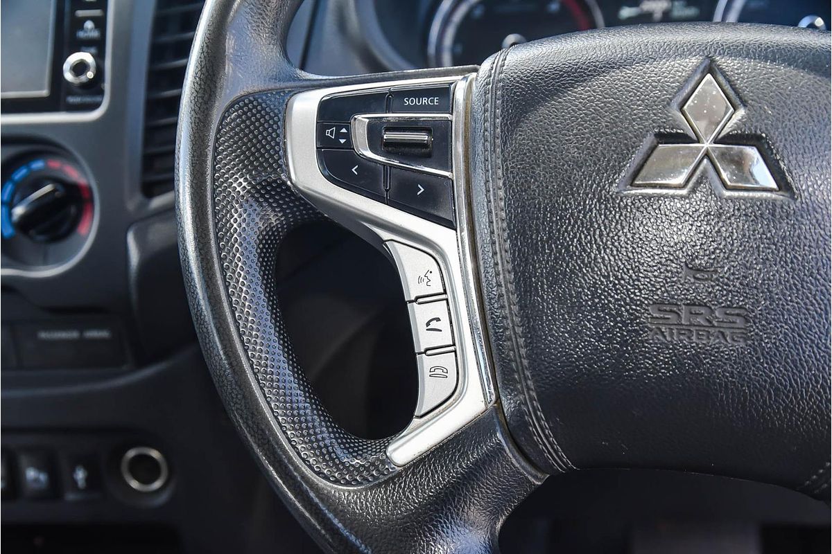 2022 Mitsubishi Triton GLX MR 4X4