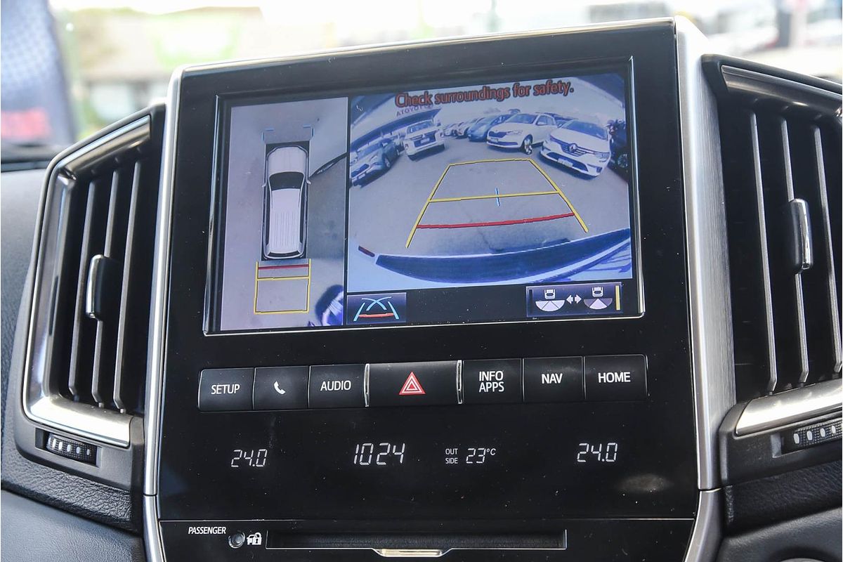 2020 Toyota Landcruiser Sahara VDJ200R