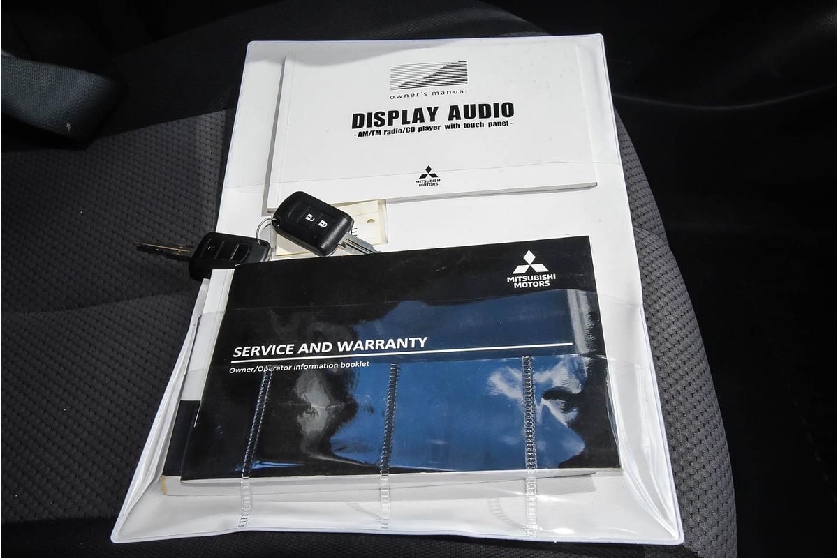 2022 Mitsubishi Triton GLX MR 4X4