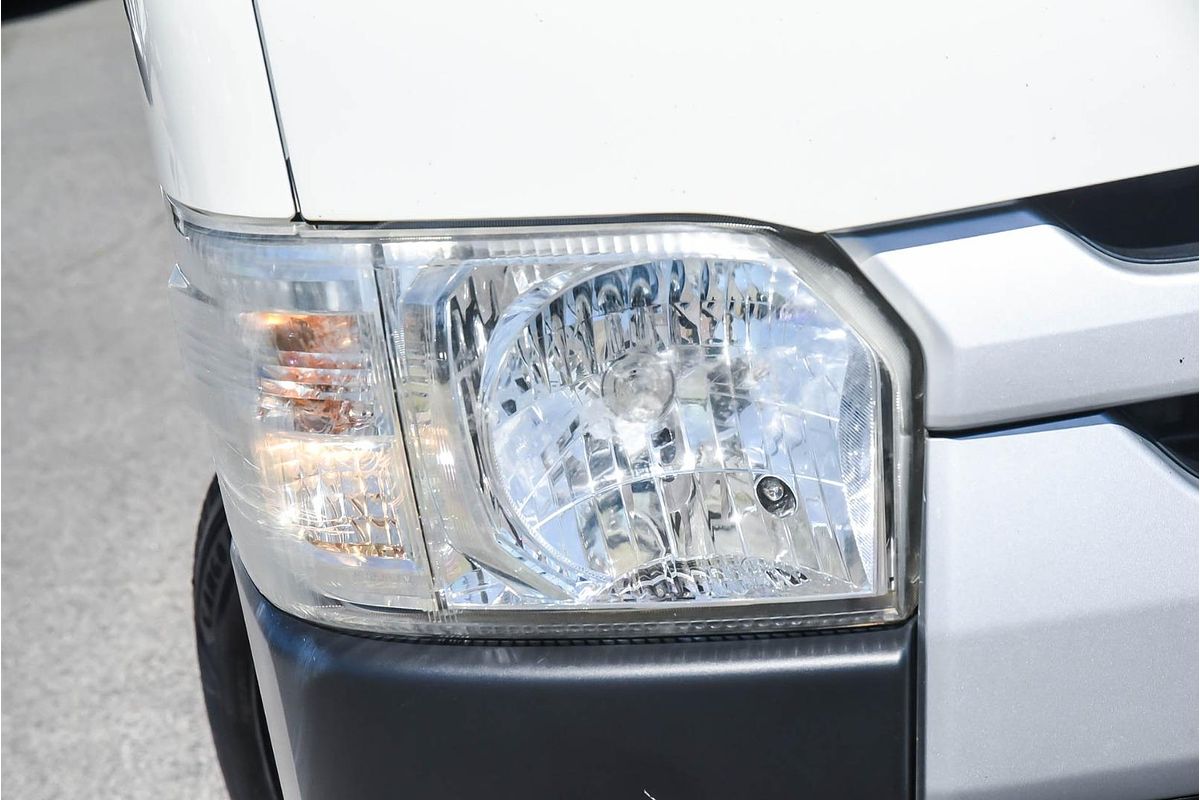 2014 Toyota Hiace KDH201R LWB