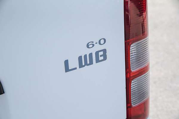 2014 Toyota Hiace KDH201R LWB