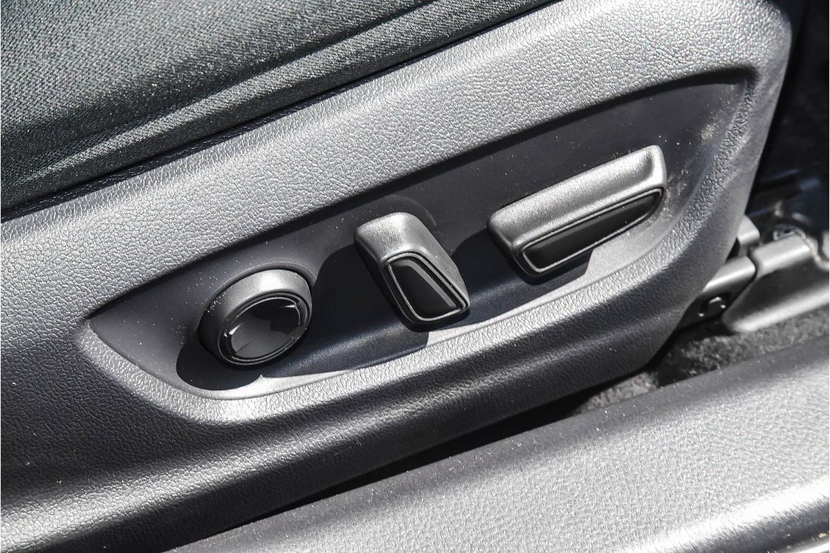 2020 Toyota Camry Ascent Sport AXVH71R